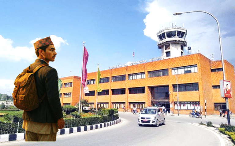 नेपालमा बेरोजगारी, राजनीतिक अस्थिरता, भ्रष्टाचार र सीमित अवसरहरूको कारणले युवाहरूमा निराशा बढ्दो छ। राम्रो शिक्षा हासिल गरेर पनि आफ्नो योग्यता अनुसारको काम नपाउनु, सानोतिनो काम गर्दा पनि भविष्यको सुनिश्चितता नहुनु, र दैनिक जीवनयापनका लागि संघर्ष गरिरहनुपर्ने बाध्यताले धेरैलाई विदेश पलायन हुन बाध्य बनाएको छ।